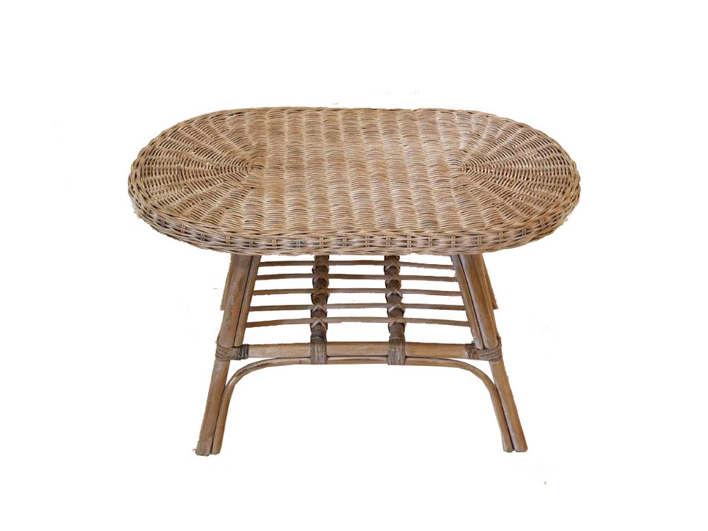 Country wickers small table rental in Milan Italy